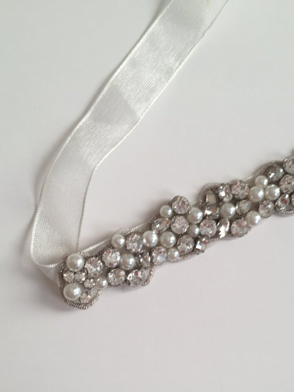 NWOT David's Bridal Pearl Crystal Cluster Sash Ribbon Waist Belt Hoco Bling - Picture 4 of 13